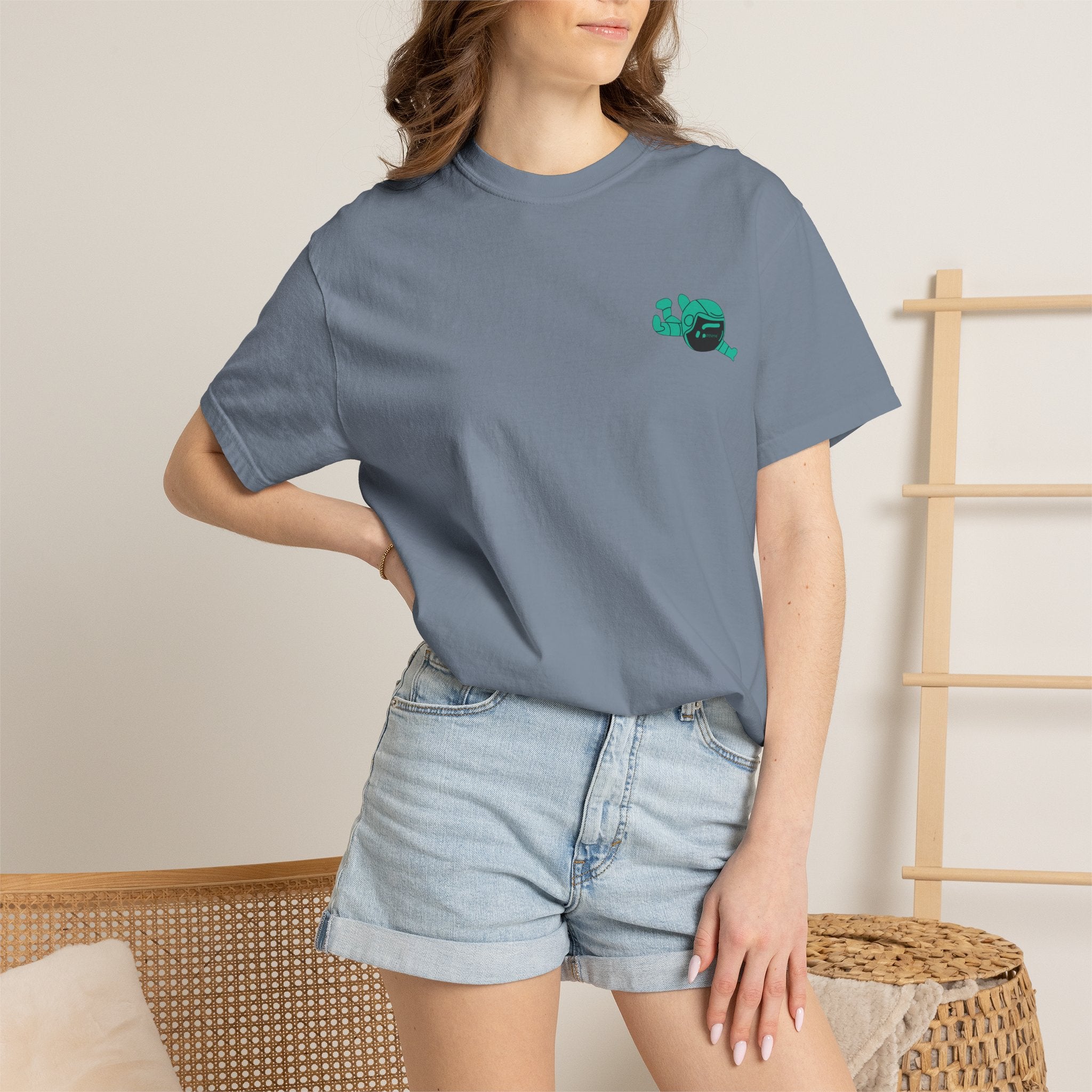 JVMEZ Collective | "We Like Big Putts" Tee